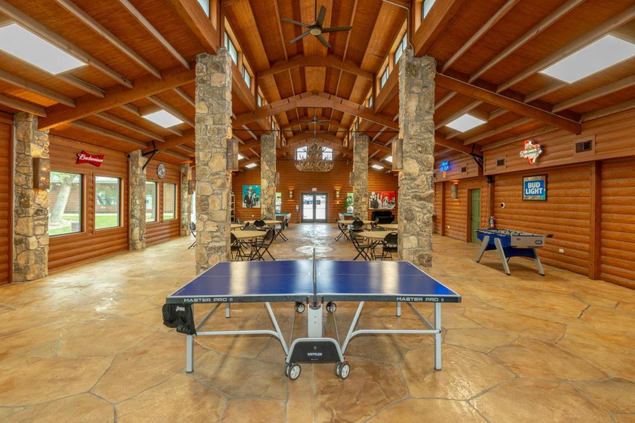 Sun Outdoors Lake Travis Hudson Bend المظهر الخارجي الصورة