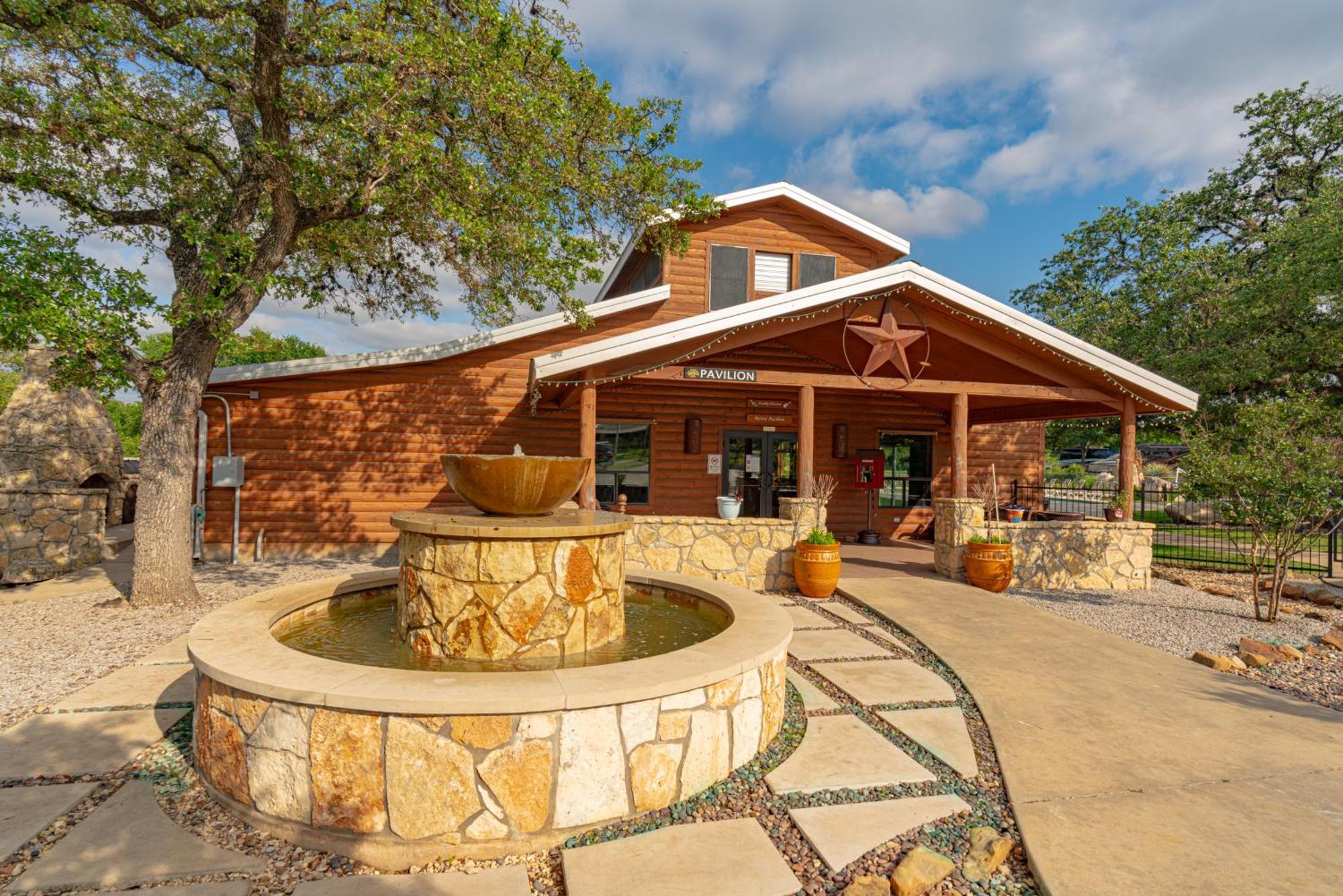 Sun Outdoors Lake Travis Hudson Bend المظهر الخارجي الصورة